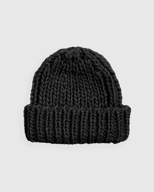 Winter's Kiss Beanie - Black