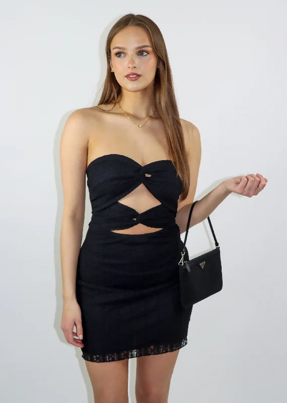 Slow Burn Strapless Dress ★ Black