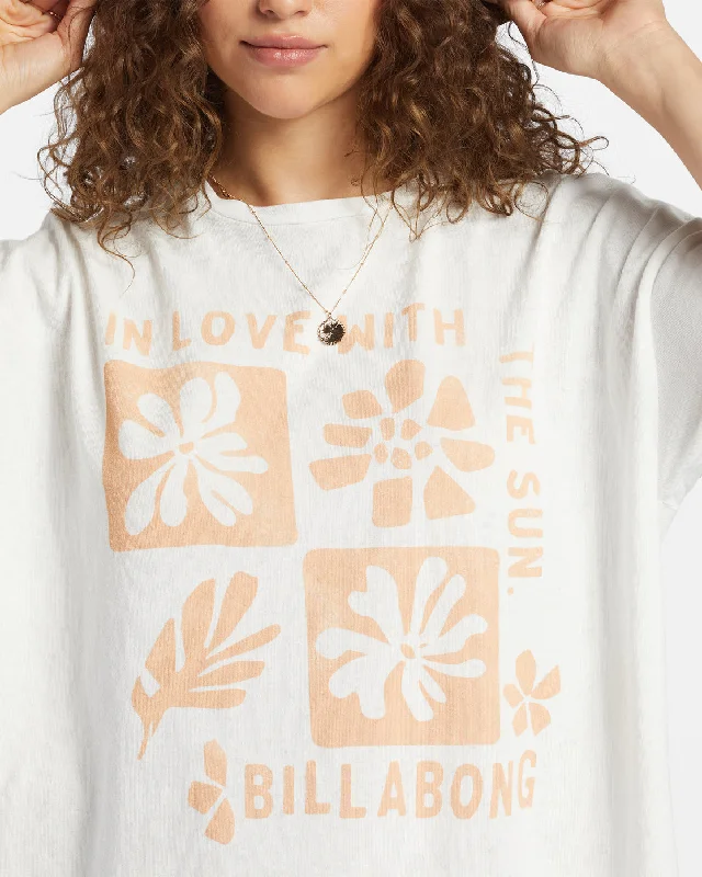 In Love With The Sun T-Shirt - Salt Crystal