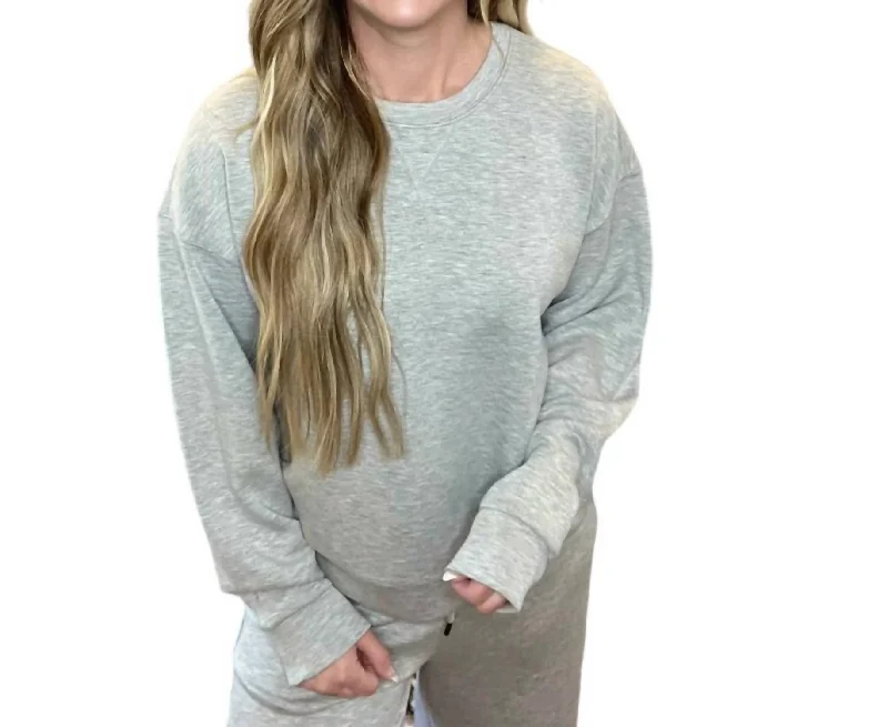 Darby Cloud Fleece Crewneck Top In Heather Grey