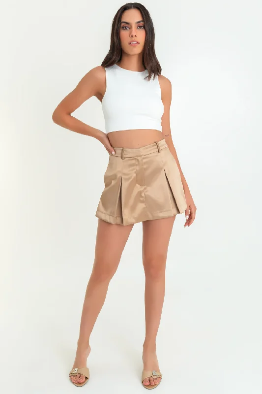 Falda short satinado de tiro alto tableado