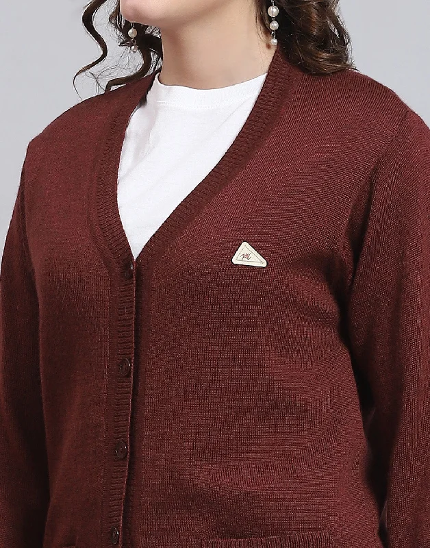 Women Maroon Solid V Neck Full Sleeve Sweater